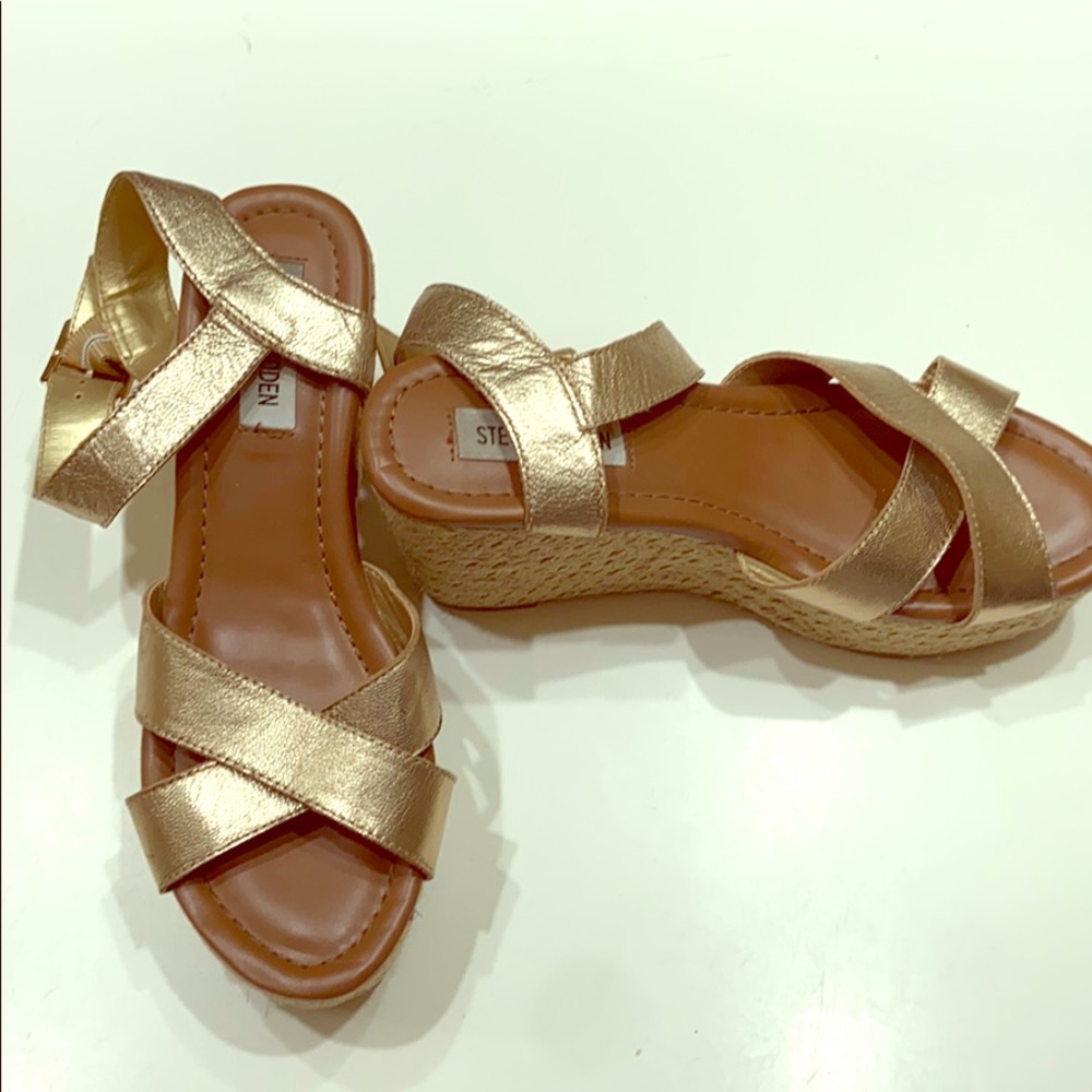 Steve Madden Wedges